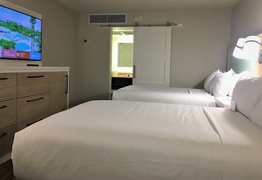 Wyndham Garden Lake Buena Vista – Disney Springs® Area — Hotel rooms in Lake Buena Vista, Florida