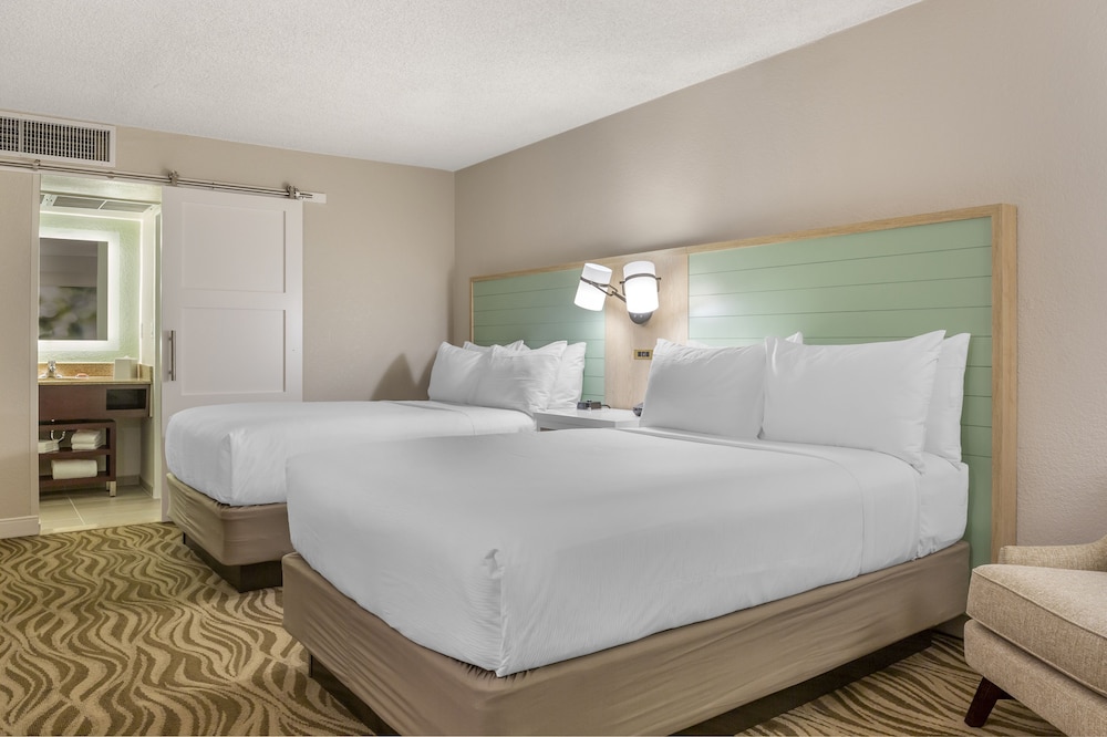 Wyndham Garden Lake Buena Vista – Disney Springs® Area — Hotel rooms in Lake Buena Vista, Florida
