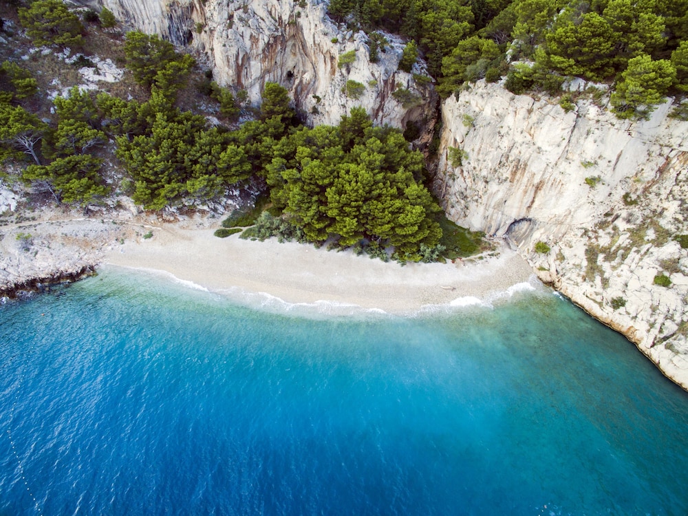Bluesun Hotel Neptun — Beach in Tucepi, Split-Dalmatia