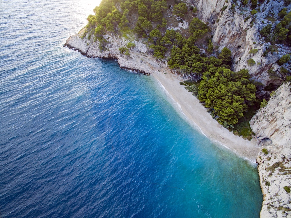 Bluesun Hotel Neptun — Beach in Tucepi, Split-Dalmatia