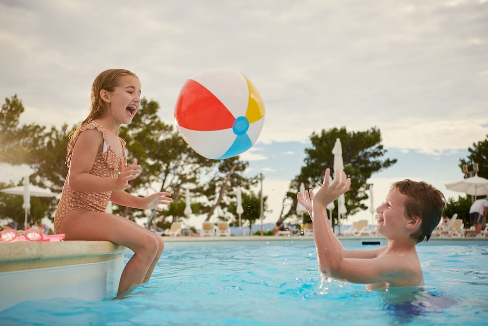 Bluesun Hotel Neptun — Attractions for children in Tucepi, Split-Dalmatia