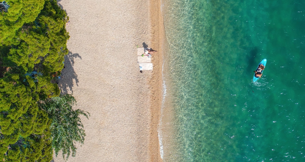 Bluesun Hotel Neptun — Beach in Tucepi, Split-Dalmatia