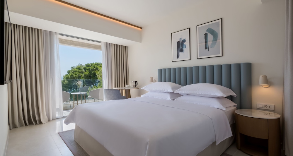 Bluesun Hotel Soline — Hotel rooms in Brela, Split-Dalmatia