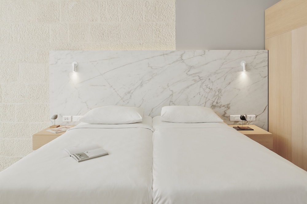Bluesun Hotel Soline — Hotel rooms in Brela, Split-Dalmatia