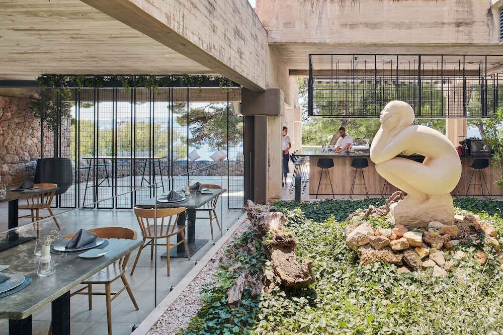 Bluesun Hotel Soline — Restaurant & bars in Brela, Split-Dalmatia