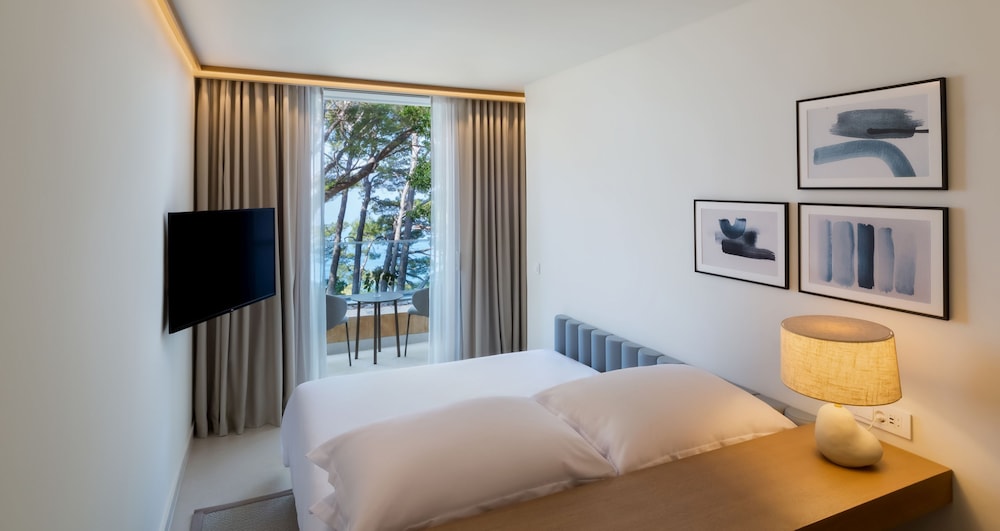 Bluesun Hotel Soline — Hotel rooms in Brela, Split-Dalmatia