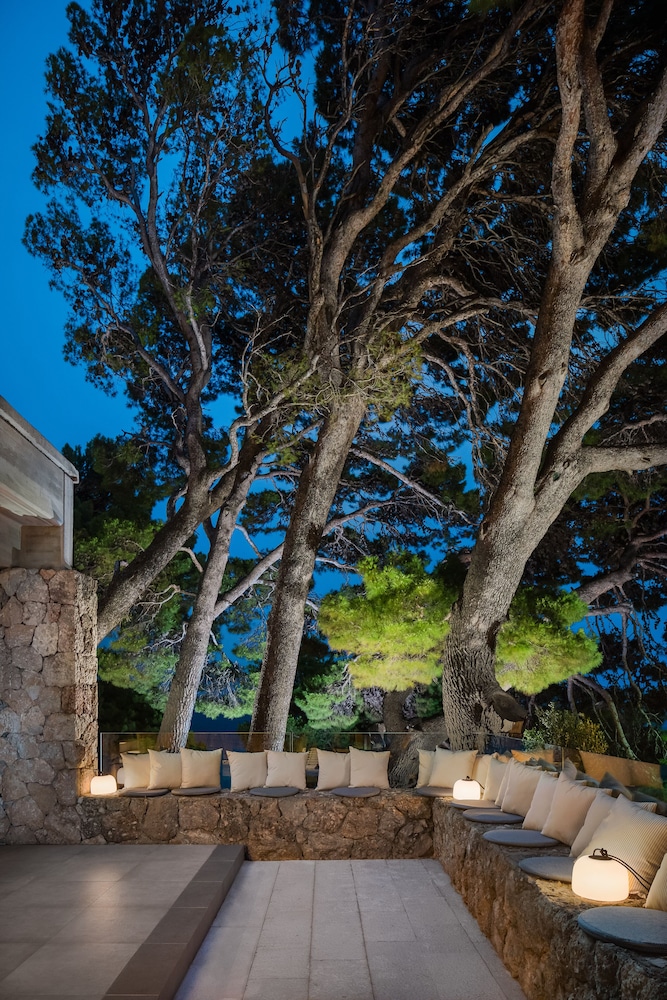 Bluesun Hotel Soline — Restaurant & bars in Brela, Split-Dalmatia