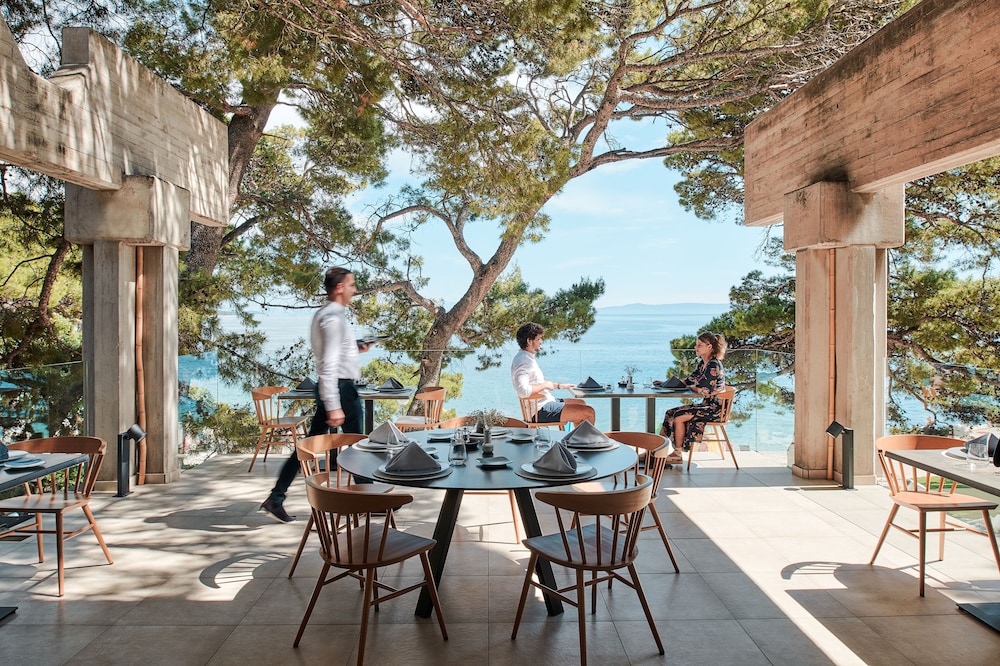 Bluesun Hotel Soline — Restaurant & bars in Brela, Split-Dalmatia