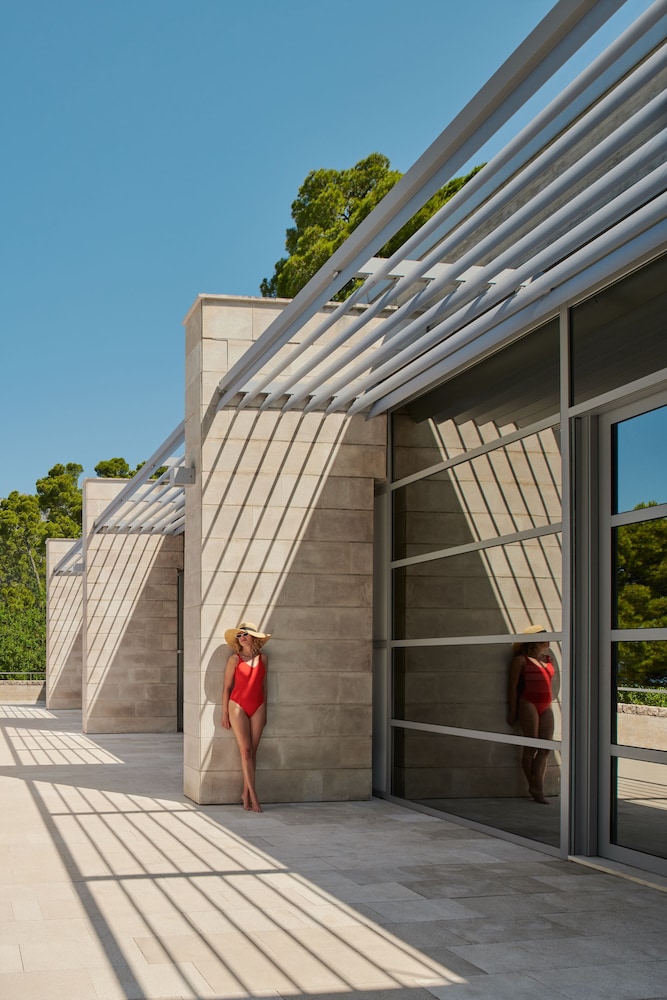 Bluesun Hotel Soline — Hotel building in Brela, Split-Dalmatia