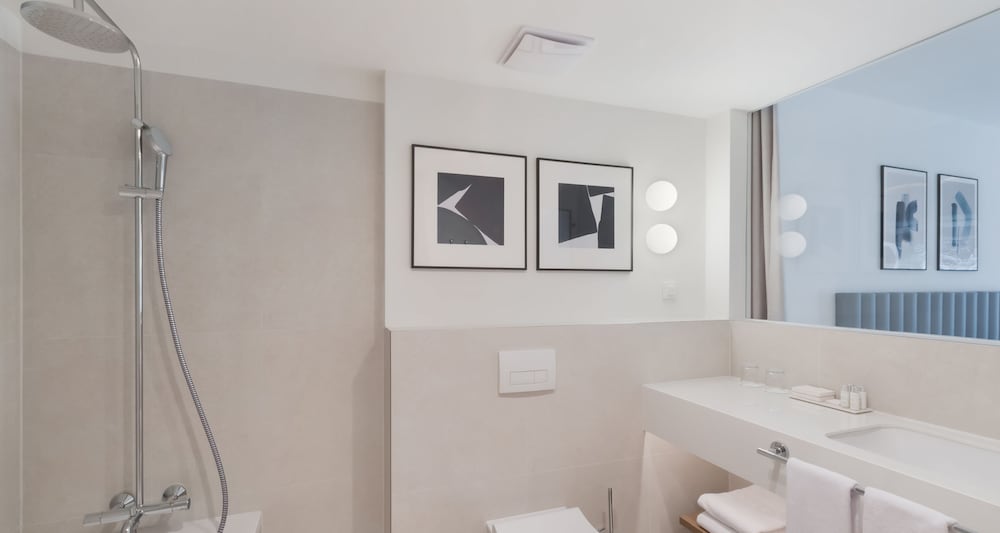Bluesun Hotel Soline — Hotel rooms in Brela, Split-Dalmatia