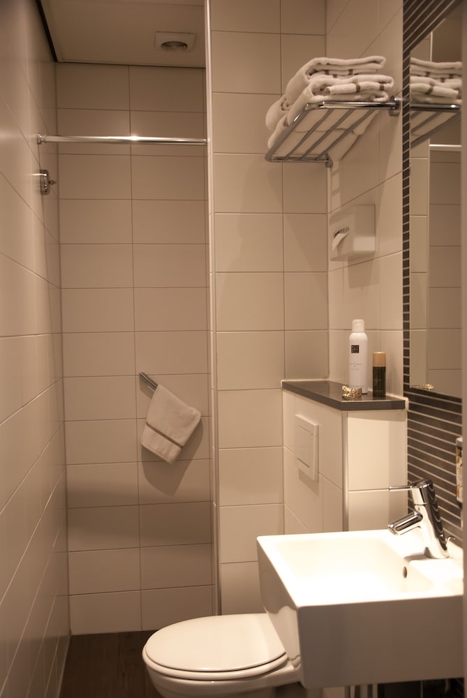 Hotel Amsterdam De Roode Leeuw — Hotel rooms in Amsterdam, North Netherlands