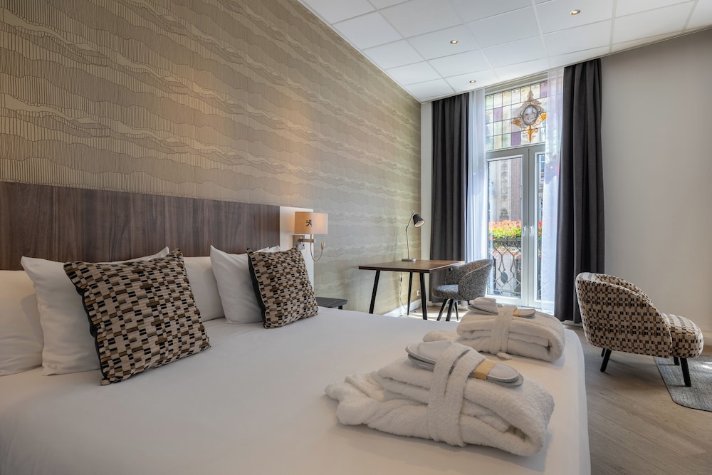 Hotel Amsterdam De Roode Leeuw — Hotel rooms in Amsterdam, North Netherlands