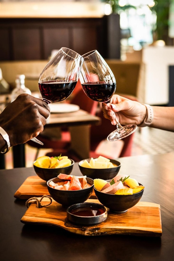 Hotel Amsterdam De Roode Leeuw — Restaurant & bars in Amsterdam, North Netherlands