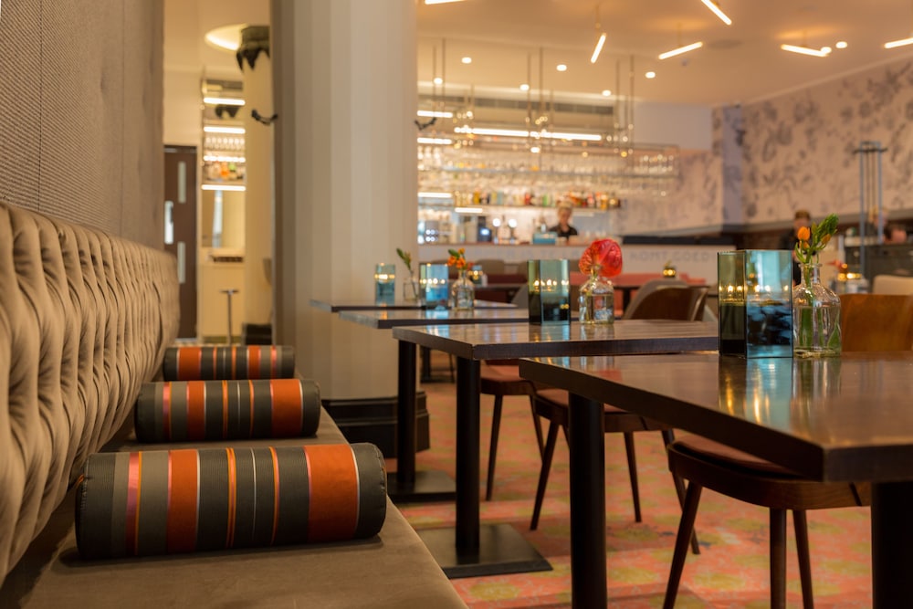 Hotel Amsterdam De Roode Leeuw — Restaurant & bars in Amsterdam, North Netherlands