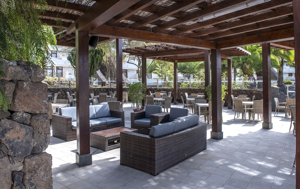 Los Zocos Impressive Lanzarote — Restaurant & bars in Costa Teguise, Canary Islands