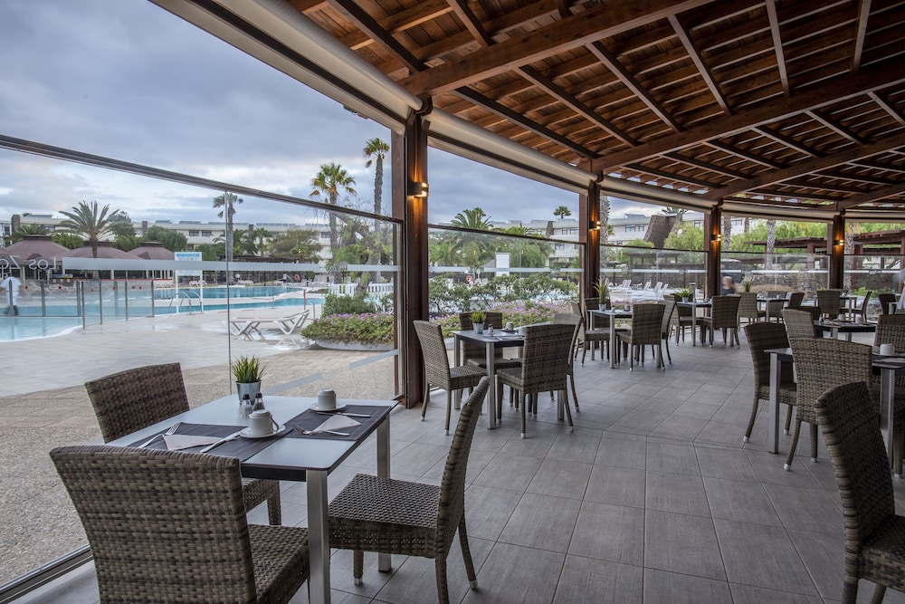 Los Zocos Impressive Lanzarote — Restaurant & bars in Costa Teguise, Canary Islands