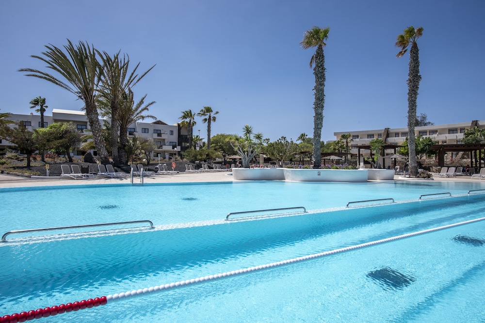 Los Zocos Impressive Lanzarote — Swimming pool in Costa Teguise, Canary Islands