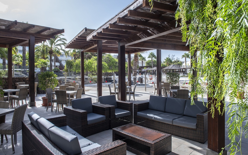 Los Zocos Impressive Lanzarote — Restaurant & bars in Costa Teguise, Canary Islands