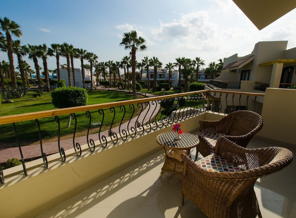 Lotus Bay Resort — Hotel rooms in Safaga, Red Sea