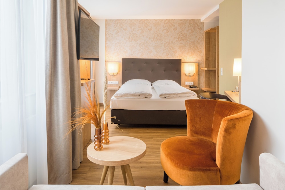 Flandrischer Hof — Hotel rooms in Cologne, North Rhine-Westphalia