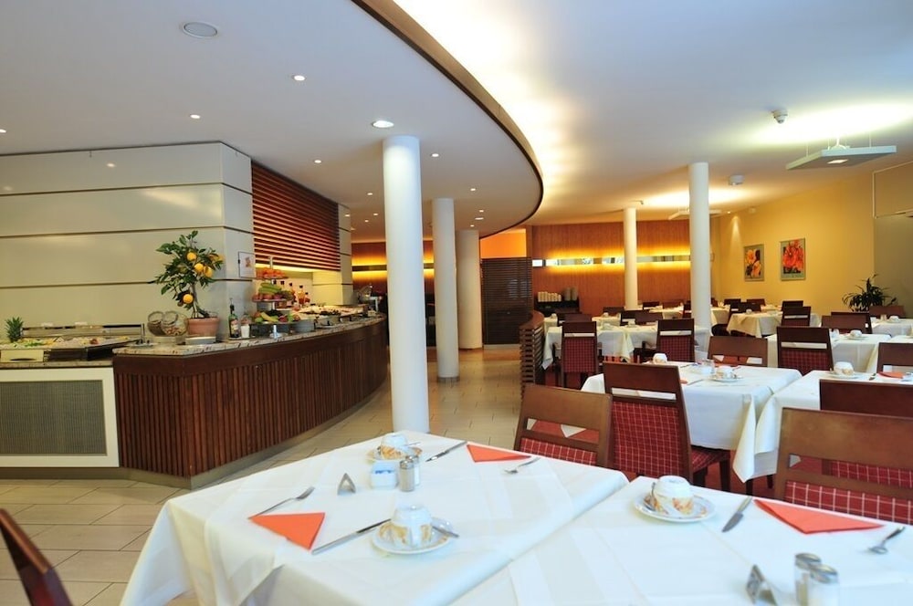 Flandrischer Hof — Restaurant & bars in Cologne, North Rhine-Westphalia