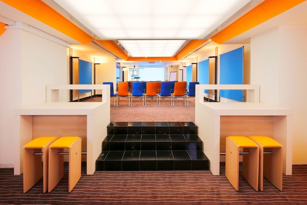 Flandrischer Hof — Hotel building in Cologne, North Rhine-Westphalia