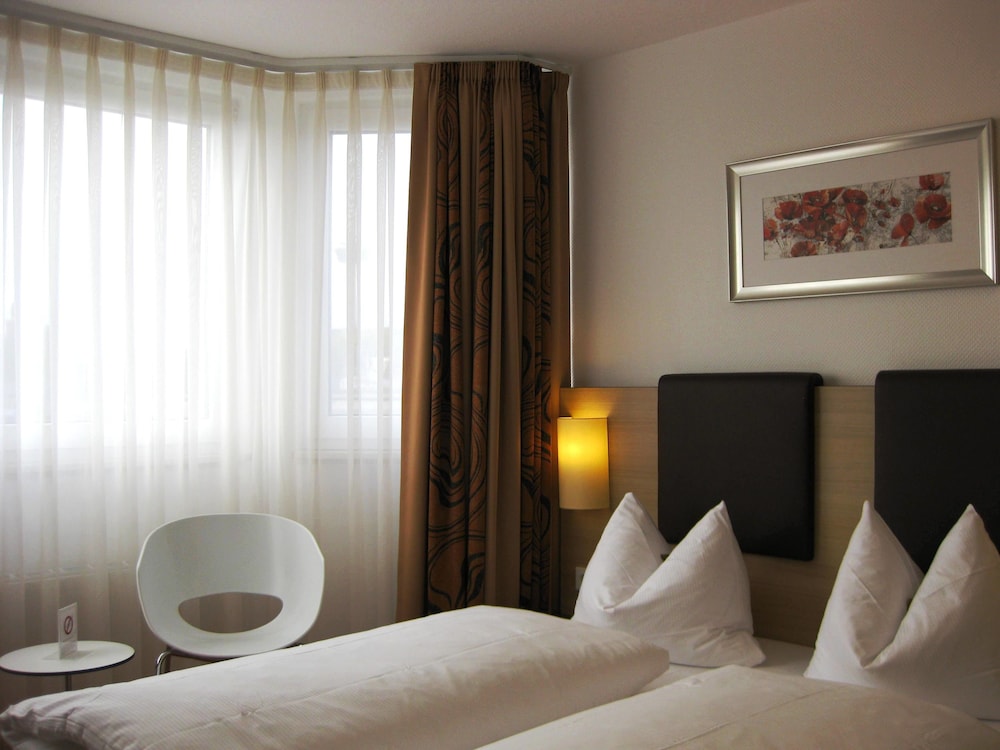 Flandrischer Hof — Hotel rooms in Cologne, North Rhine-Westphalia