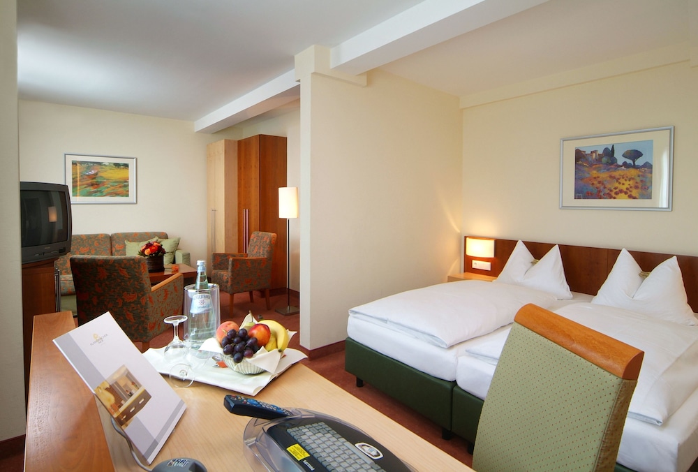 Flandrischer Hof — Hotel rooms in Cologne, North Rhine-Westphalia