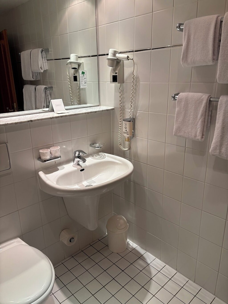 Flandrischer Hof — Hotel rooms in Cologne, North Rhine-Westphalia