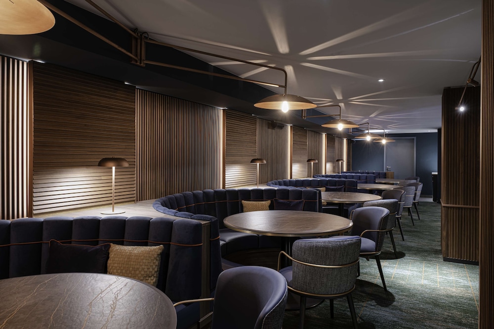 Hilton Cologne — Restaurant & bars in Cologne, North Rhine-Westphalia