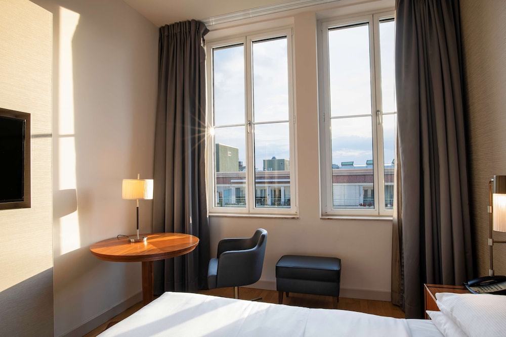 Hilton Cologne - zdjęcie 2