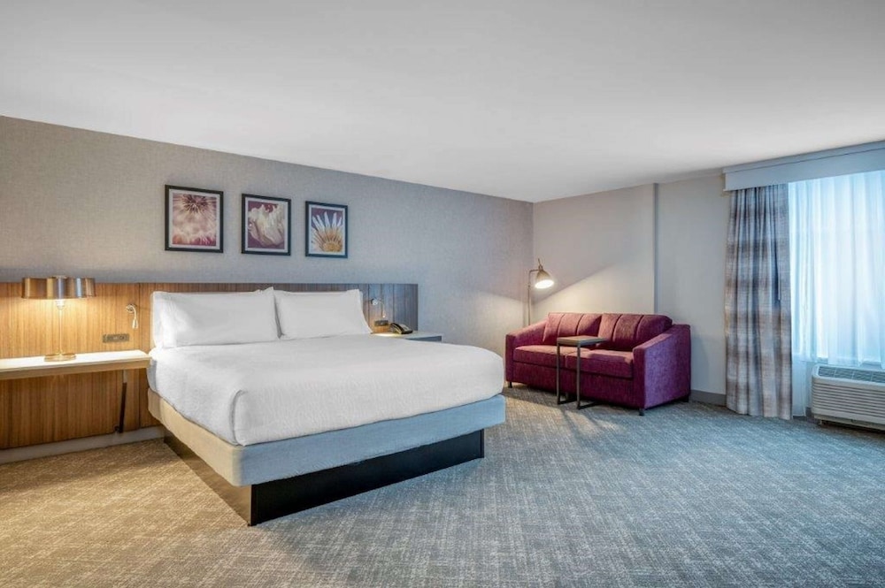 Hilton Garden Inn Boston Logan Airport — Hotel rooms in Boston, Massachusetts