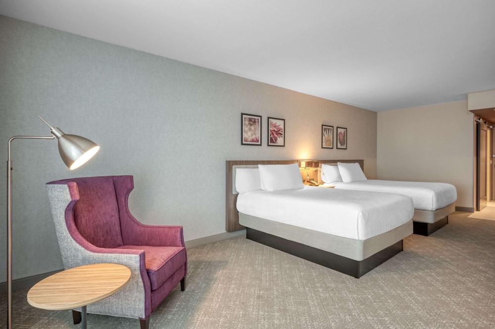 Hilton Garden Inn Boston Logan Airport — Hotel rooms in Boston, Massachusetts