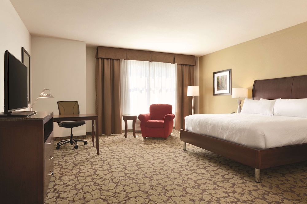 Hilton Garden Inn Boston Logan Airport — Hotel rooms in Boston, Massachusetts