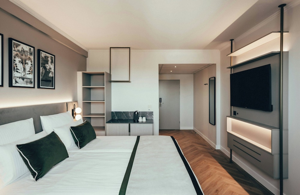 Leonardo Hotel Köln — Hotel rooms in Cologne, North Rhine-Westphalia