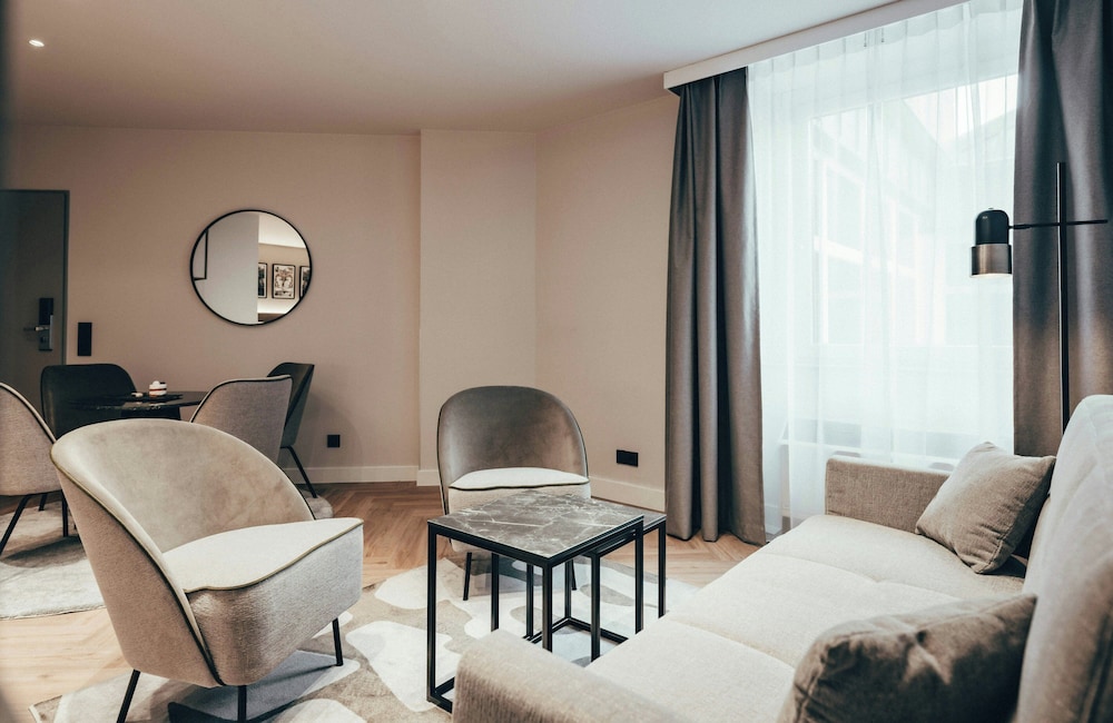 Leonardo Hotel Köln — Hotel rooms in Cologne, North Rhine-Westphalia