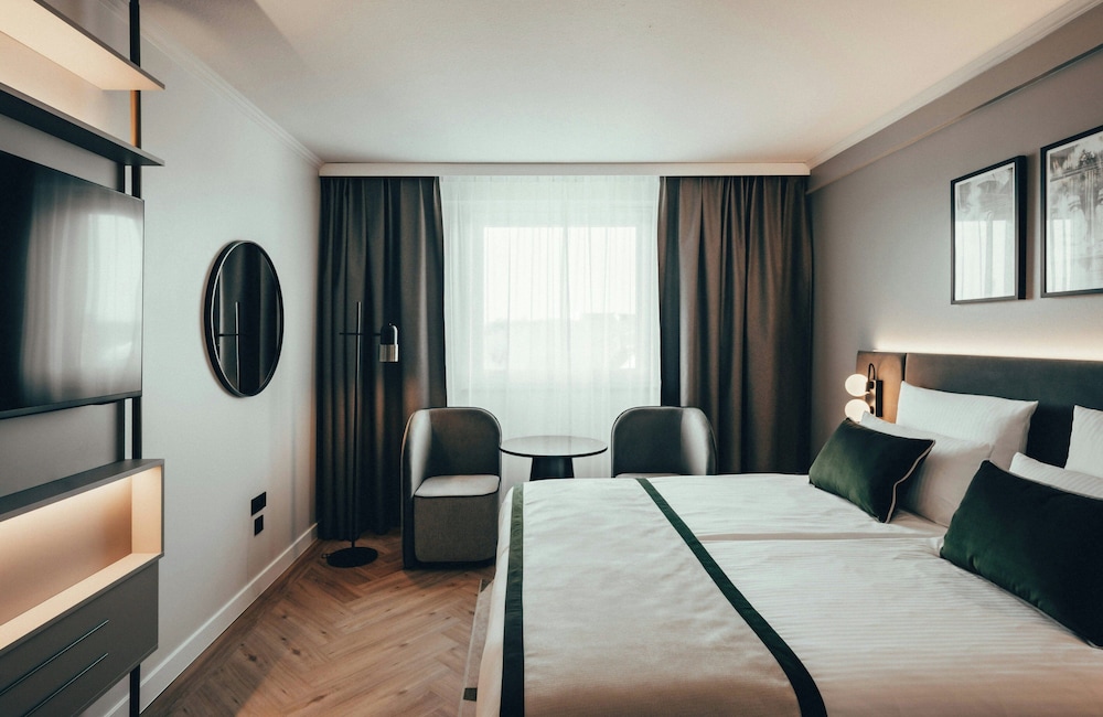Leonardo Hotel Köln — Hotel rooms in Cologne, North Rhine-Westphalia