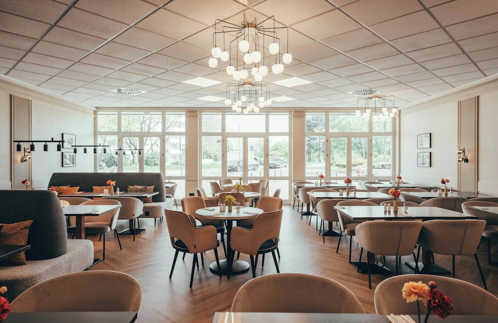 Leonardo Hotel Köln — Restaurant & bars in Cologne, North Rhine-Westphalia