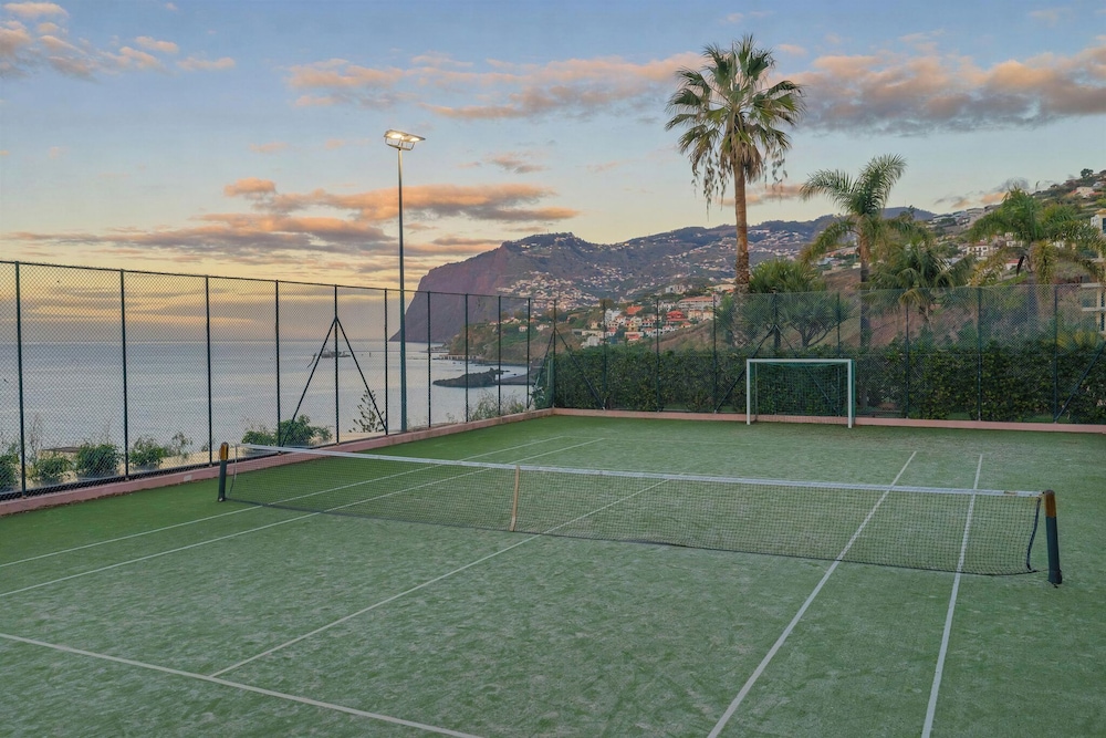 Pestana Royal All Inclusive Ocean & Spa Resort — Sports & recreation in Funchal, Madeira