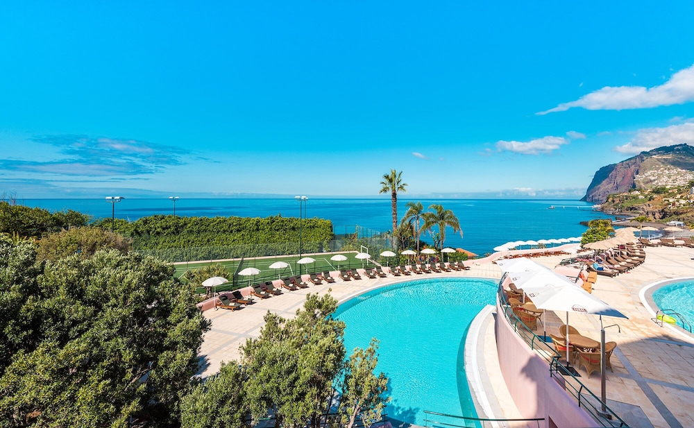 Pestana Royal All Inclusive Ocean & Spa Resort — Swimming pool in Funchal, Madeira