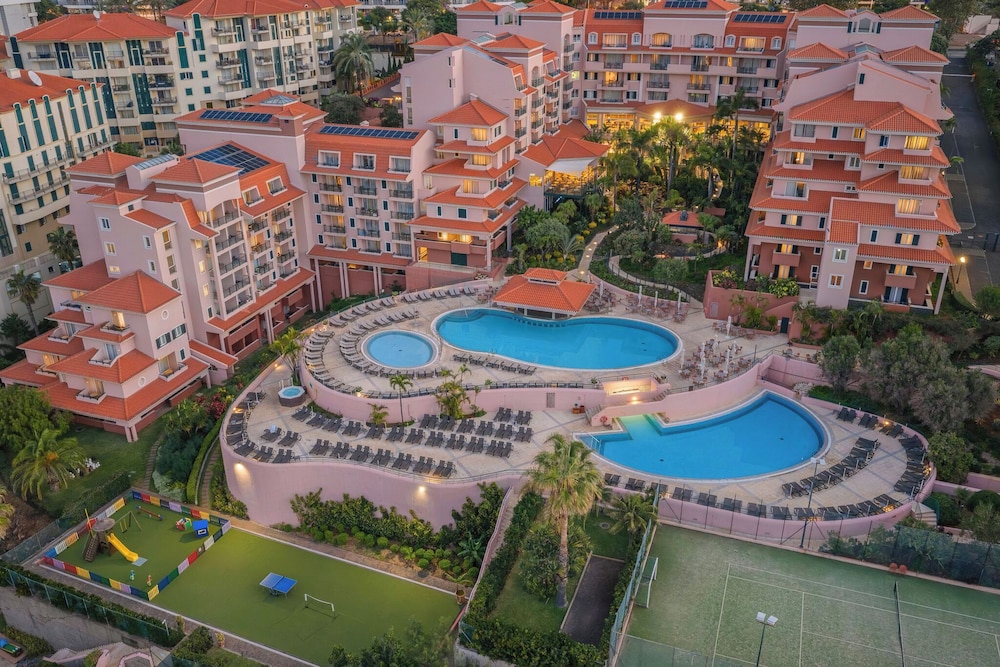 Pestana Royal All Inclusive Ocean & Spa Resort — Swimming pool in Funchal, Madeira