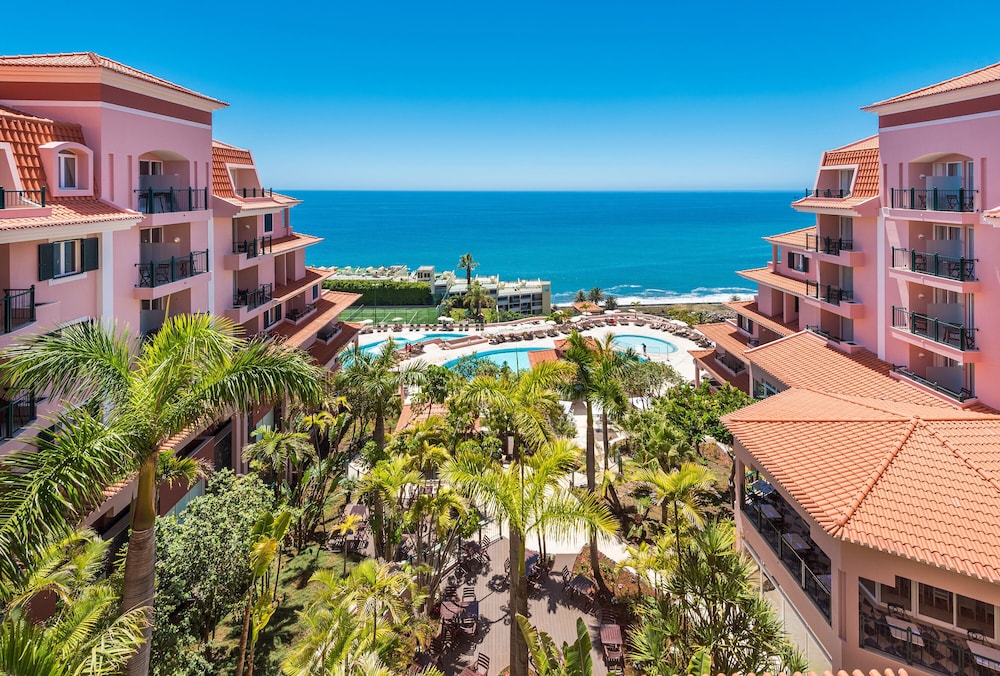 Pestana Royal All Inclusive Ocean & Spa Resort — Swimming pool in Funchal, Madeira