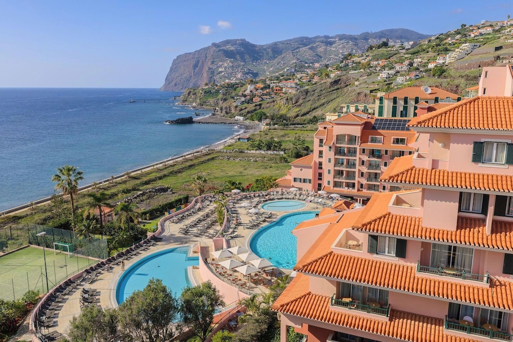 Pestana Royal All Inclusive Ocean & Spa Resort — Swimming pool in Funchal, Madeira