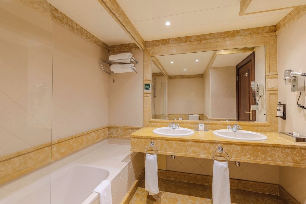 Pestana Royal All Inclusive Ocean & Spa Resort — Hotel rooms in Funchal, Madeira