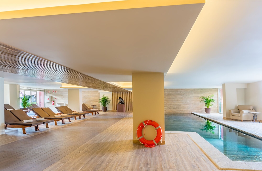 Pestana Royal All Inclusive Ocean & Spa Resort — Swimming pool in Funchal, Madeira