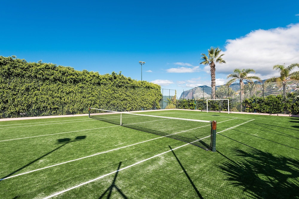 Pestana Royal All Inclusive Ocean & Spa Resort — Sports & recreation in Funchal, Madeira