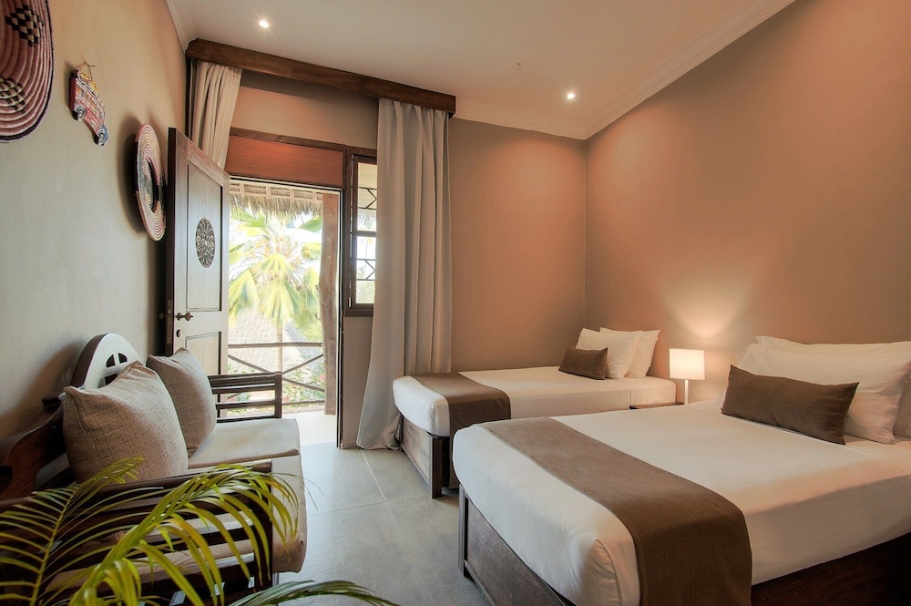 Diamonds Mapenzi Beach — Hotel rooms in Kiwengwa, Zanzibar North