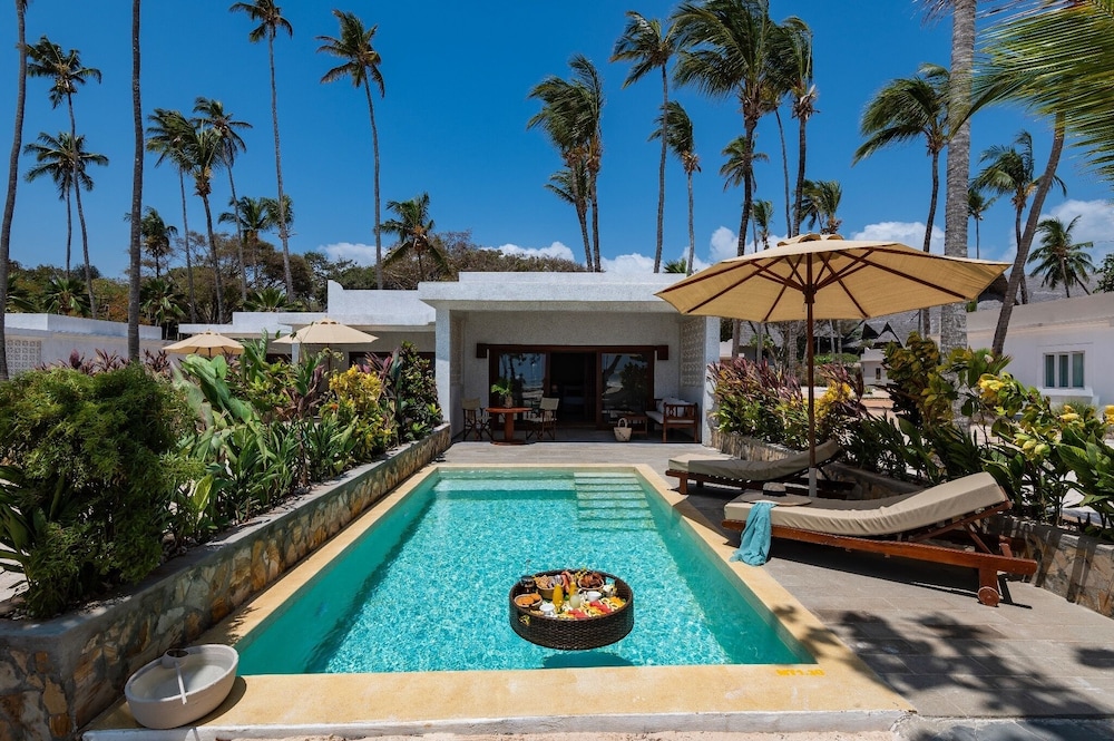 Diamonds Mapenzi Beach — Swimming pool in Kiwengwa, Zanzibar North