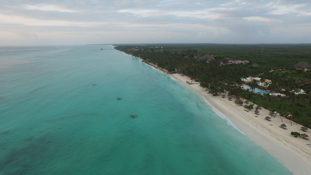 Diamonds Mapenzi Beach — Beach in Kiwengwa, Zanzibar North