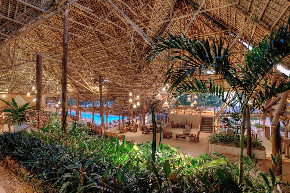 Diamonds Mapenzi Beach — Restaurant & bars in Kiwengwa, Zanzibar North